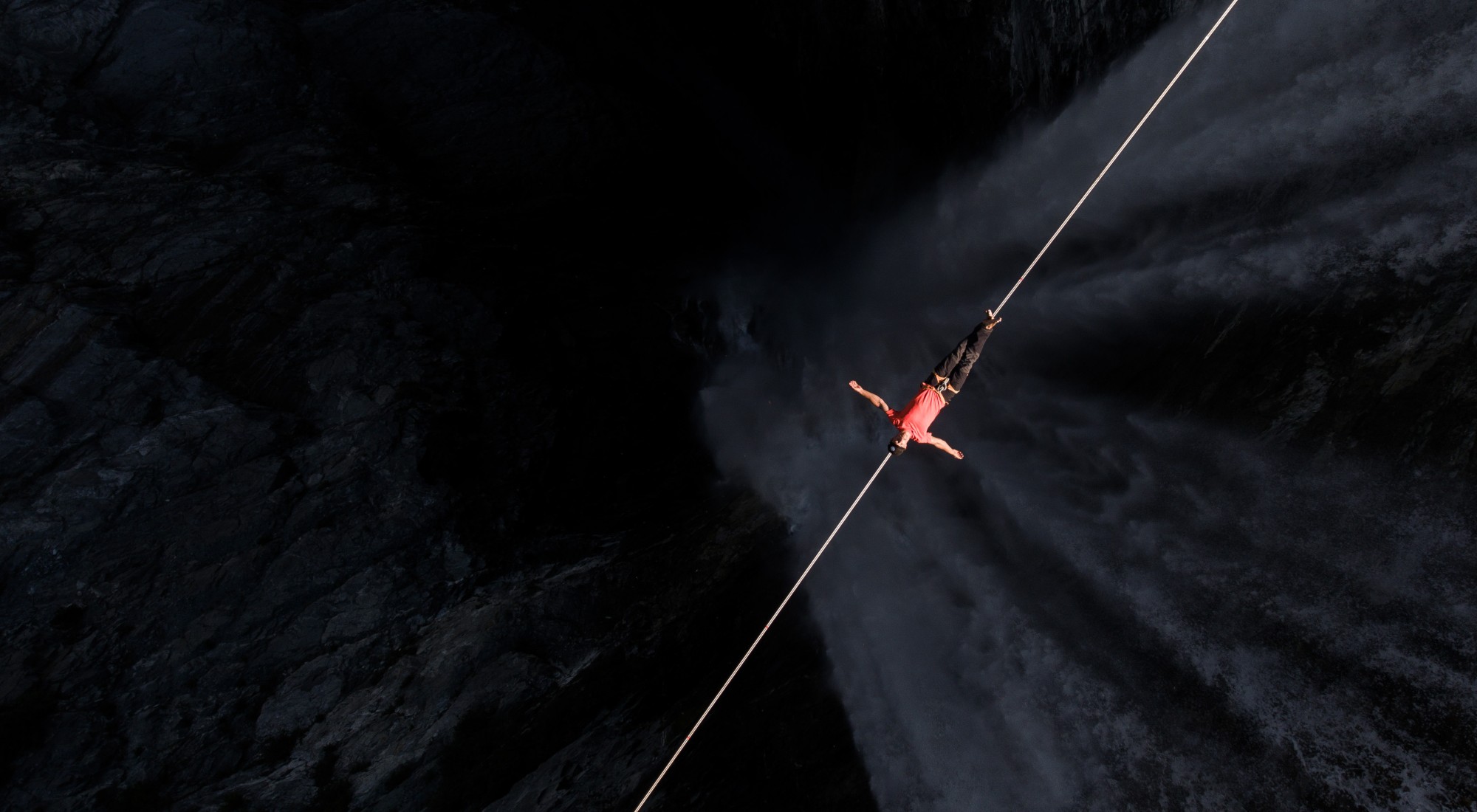 slackline highline friedi kühne free solo world record vale rapp