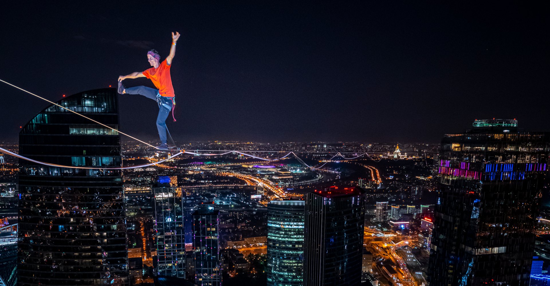 slackline highline friedi kühne moskau moscow urban world record guinness